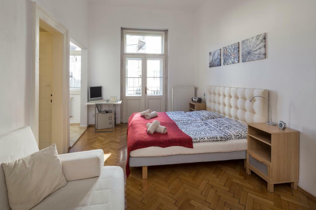 Dusni Apartments Prague Ngoại thất bức ảnh